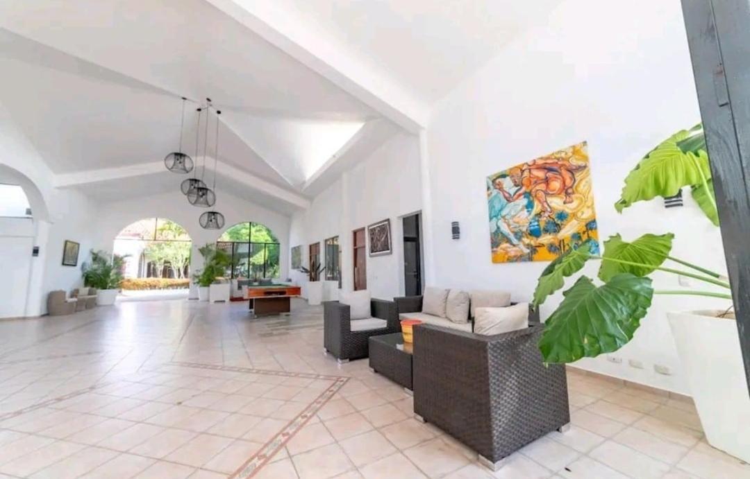 The Biggest Swimming Pool In Sosua, Frente A La Piscina Mas Grande En Sosua Apartment Exterior photo